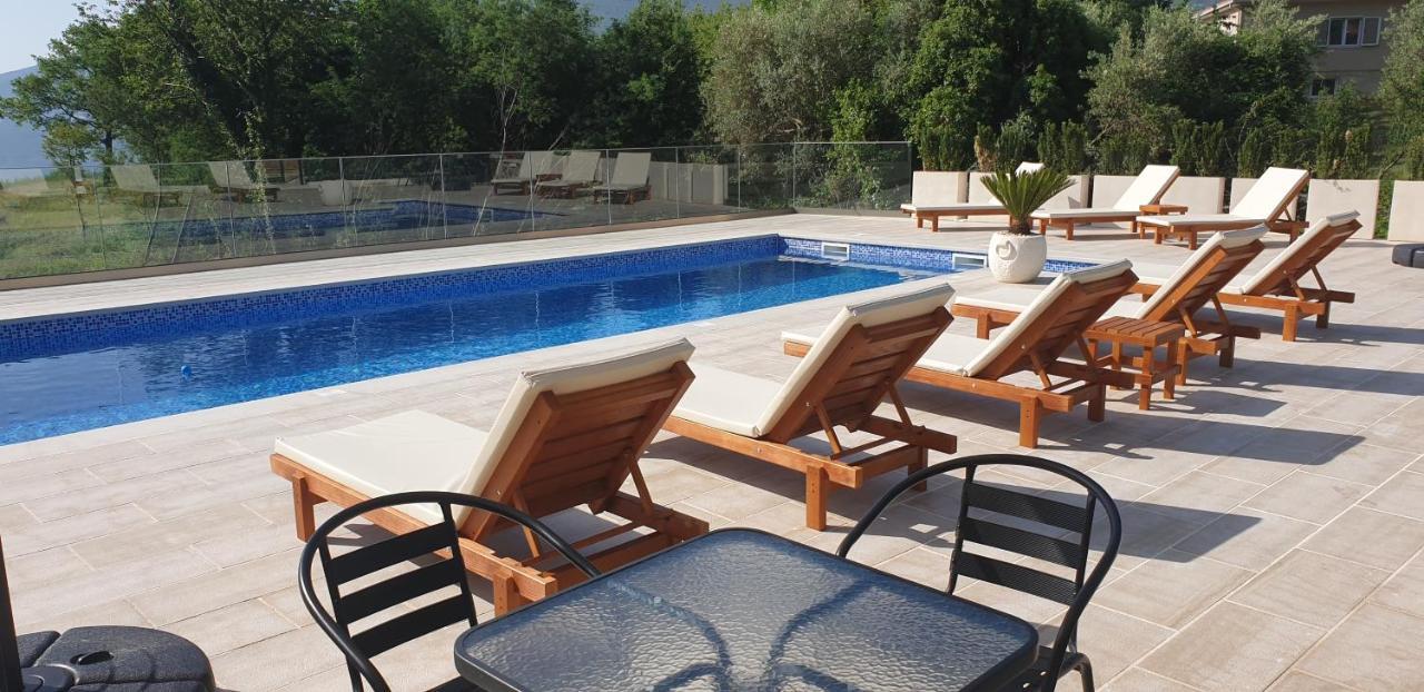 Apartments Blazevic Херцег Нови Екстериор снимка