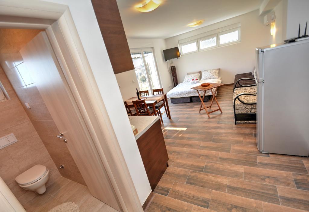 Apartments Blazevic Херцег Нови Екстериор снимка